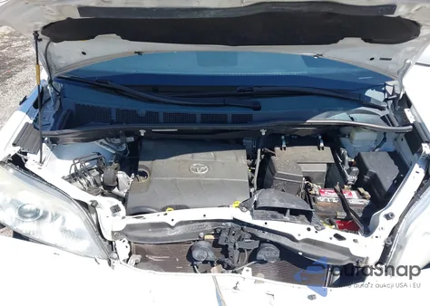 2013 Toyota Sienna Xle V6 8 Passenger from USA, damaged, VIN 5TDYK3DC5DS331792